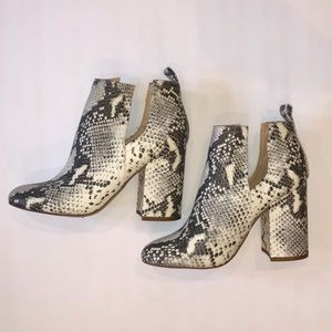 Steve Madden Nayna Snake Print Block Heel